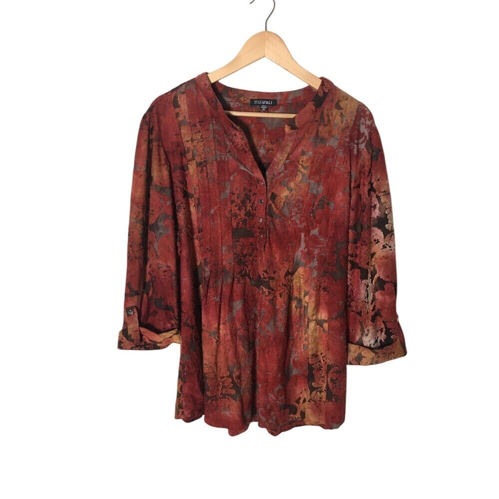 Roz & Ali Top Women's Size 3X Red Floral Button Closure Pleated
